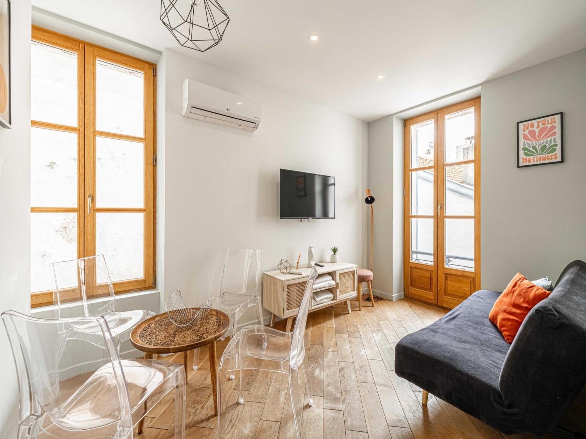 Renovated - Rue Meynadier Center - 1br 4p Cannes